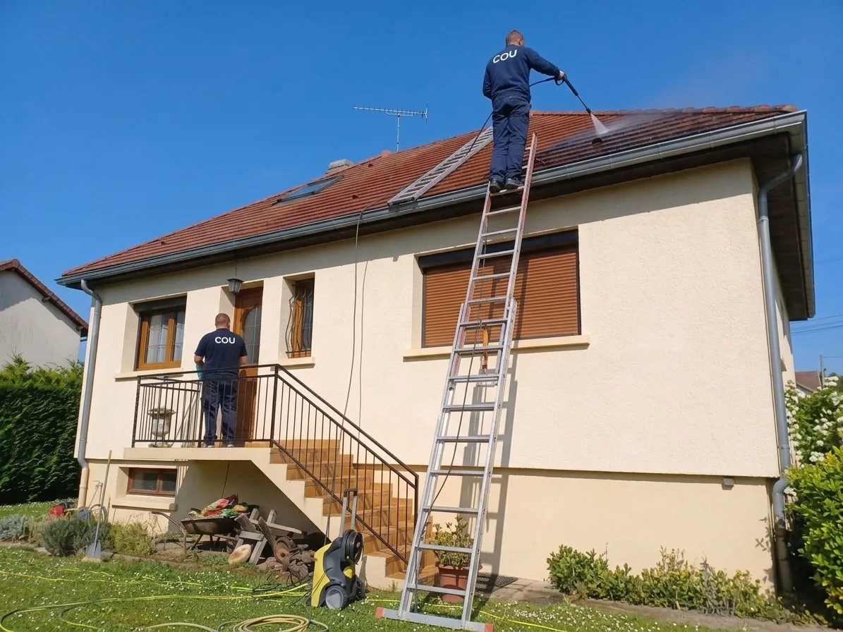 Démoussage de toiture à Melun Démoussage de toiture à Melun